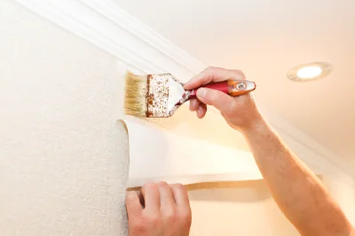 Pose de papier peint à Niedermodern — revêtements muraux et toiles de verre